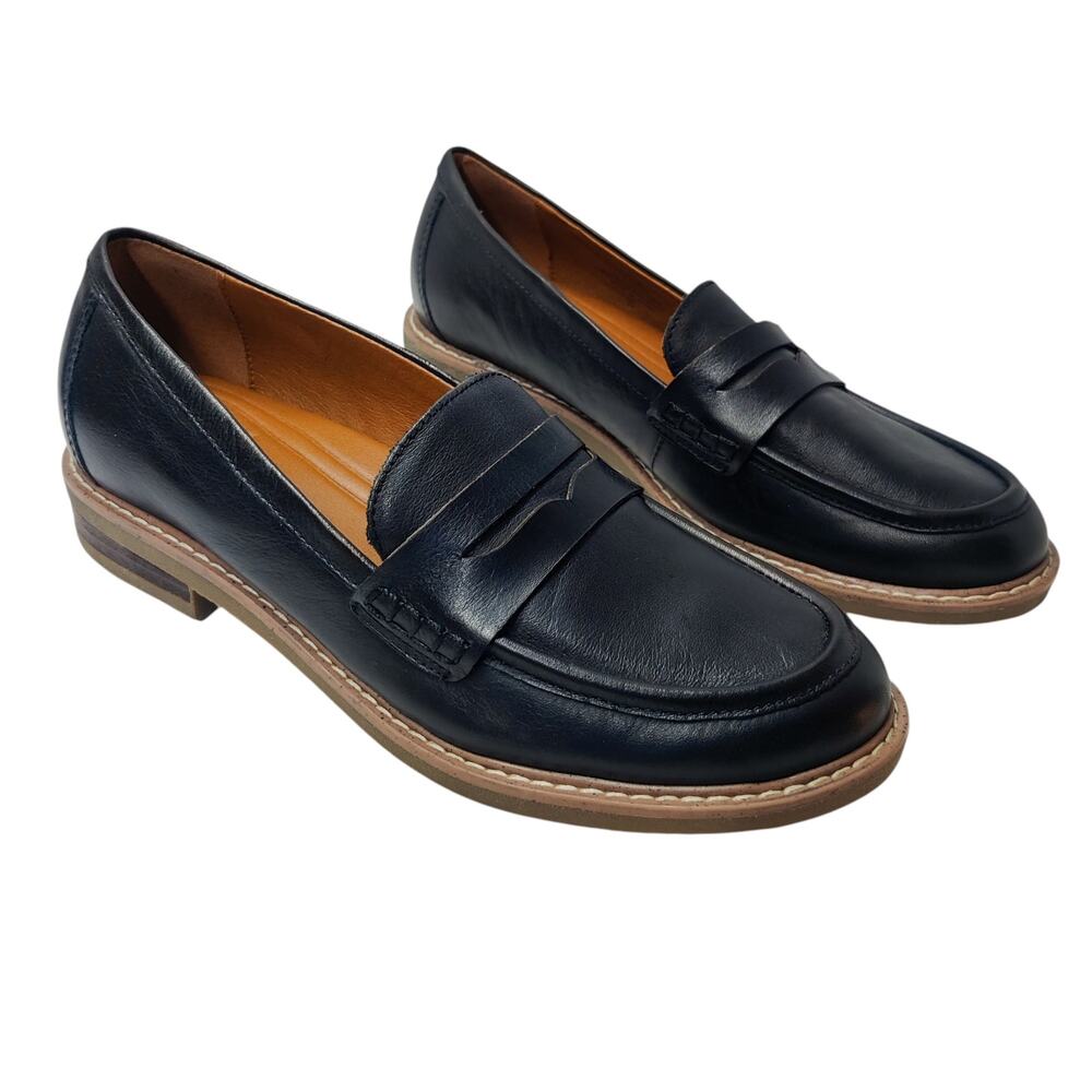 Classic Women's Black Leather Penny Loafers